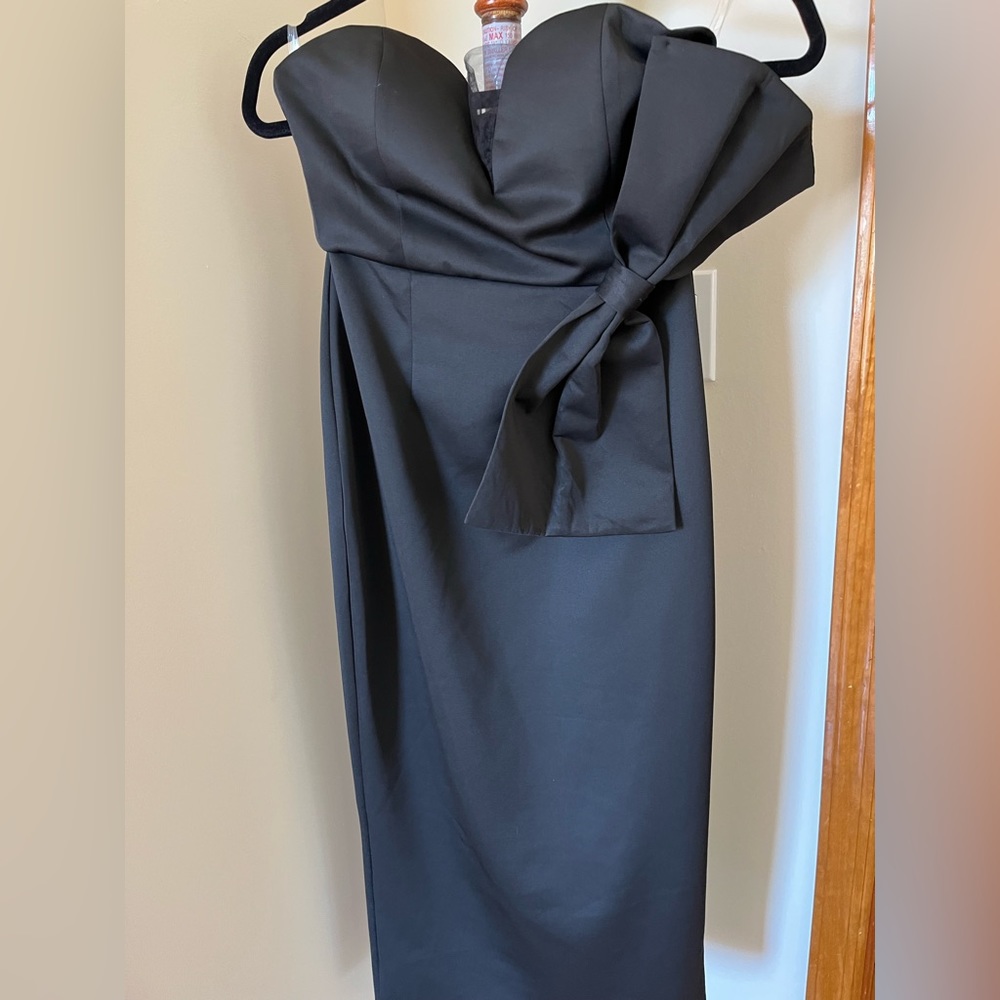 Black sweetheart long strapless mid shin gown